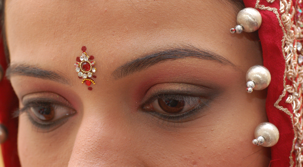 Desi aryan hindu wife with bindi fan image
